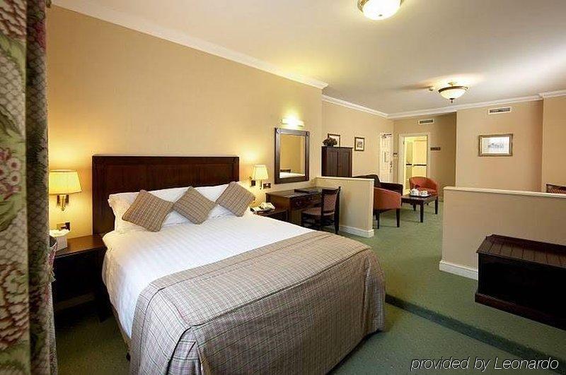 The Telford Whitehouse Hotel מראה חיצוני תמונה
