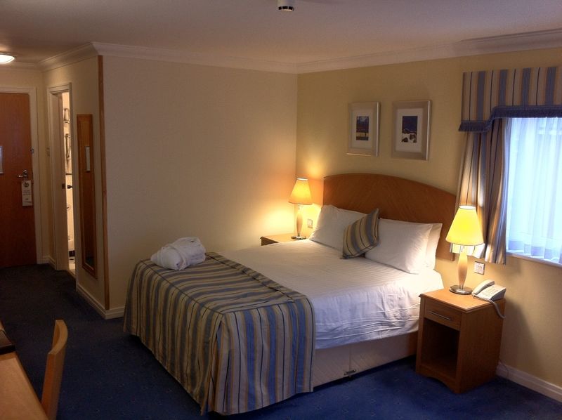 The Telford Whitehouse Hotel מראה חיצוני תמונה