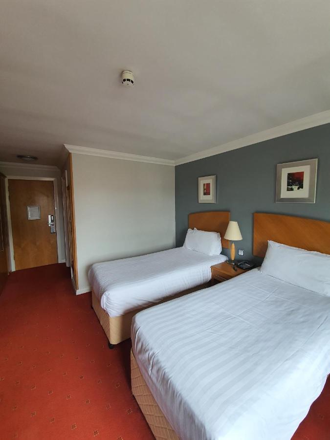 The Telford Whitehouse Hotel מראה חיצוני תמונה