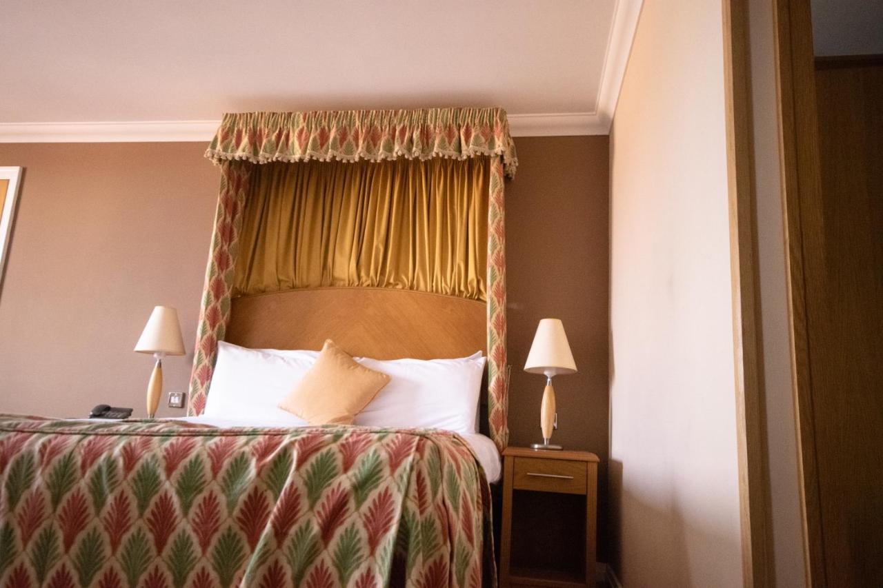The Telford Whitehouse Hotel מראה חיצוני תמונה